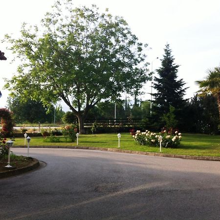 Rodopi Hotel Komotiní Exterior foto